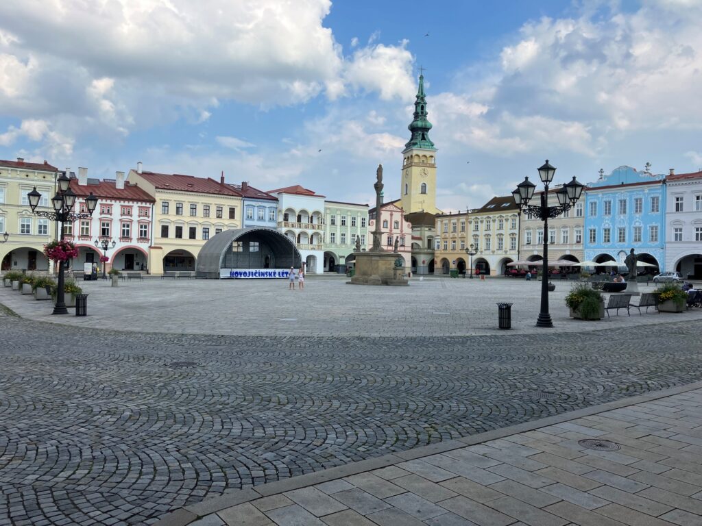 Masarykovo náměstí v Novém Jičíně, městě klobouků